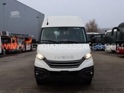 Iveco Daily / 7.6m / Automatic / A65C18