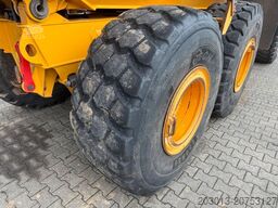 VOLVO A25G Dumper 10.137 h Baujahr 2021