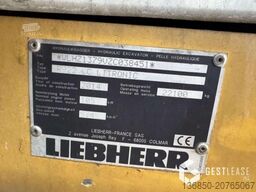 Liebherr R922LC