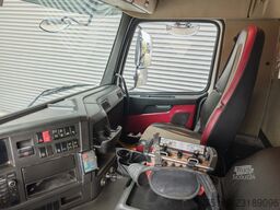 Volvo FMX 460 8x4 AMV 11 SWL 1000 QR Tunnelplatform