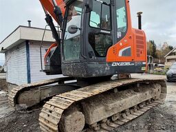 Doosan DX235LCR-5 Crawler Excavator – Tiltrotator, 2 Buck