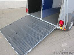 Böckmann Champion C ohne Sattelkammer Hecktürkombination 2400kg 100km/H Neu