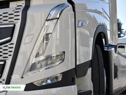 VOLVO FH 500 Globetrotter XL, Side Skirts