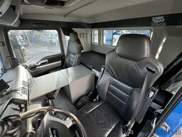 MAN TGS 26.480 6x4 BB Langholz+DOLL M114 LogliftF251