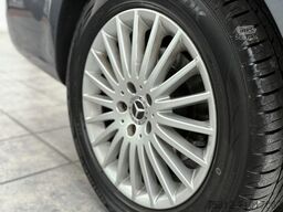 MERCEDES-BENZ V 250 d EDITION lang Sport-Paket, 8-Sitzer, LED