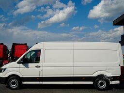 VOLKSWAGEN CRAFTER  / 2.0 D / FURGON BLASZAK / DMC: 3500 KG