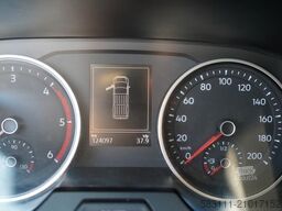 VOLKSWAGEN CRAFTER  / 2.0 D / FURGON BLASZAK / DMC: 3500 KG