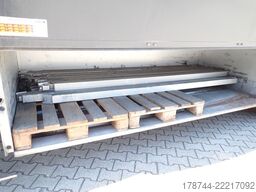 SCHMITZ CARGOBULL Doppelstock, Blumenbreite, SCB T.KM one