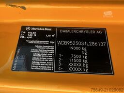 Mercedes-Benz Axor 1824 K 4x2 Axor 1824 K 4x2, AMV Hubsteiger + Kompressor, Funk