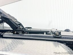 MAN TGS 35.480 8X4 BL TGS 35.480 8X4 BL, Intarder, Kran HMF 3220-K6, 4-fach Abstützung, Funk