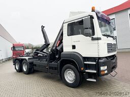 MAN TGA 33.350 6X4 BB TGA 33.350 6X4 BB mit Kran Hiab 166 E-3 HiDuo, Funk