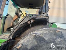 John Deere 7730