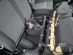 Peugeot Expert L2 180 EAT8 erhöhte Nutzlast Laderaumboden Connect-Paket Trennwand verglast 17 Zoll LM Sommer Ersatzrad Seitenscheibe schiebbar