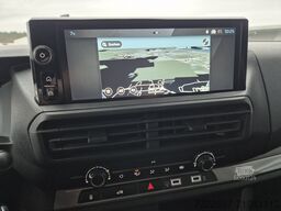 Peugeot Expert L2 180 EAT8 erhöhte Nutzlast Laderaumboden Connect-Paket Trennwand verglast 17 Zoll LM Sommer Ersatzrad Seitenscheibe schiebbar