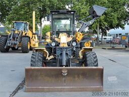 NEW HOLLAND F106.6A