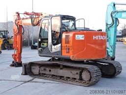 HITACHI ZX135