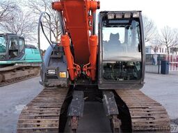 HITACHI ZX135