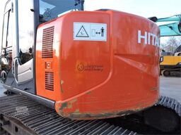 HITACHI ZX135