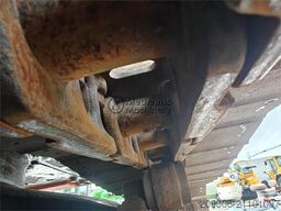 HITACHI ZX135