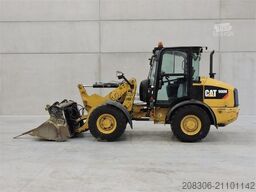 CATERPILLAR 906M + FORK