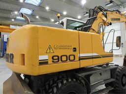 LIEBHERR A900C