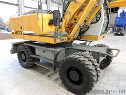 LIEBHERR A900C