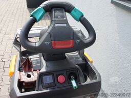 Damen Trucks B.V. Damen Trucks B.V. Damen Trucks B.V.