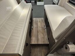 LMC Innovan Ford 592 Sondermodell Juni 26 Verfügbar