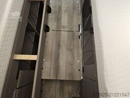 LMC Innovan Ford 592 Sondermodell Juni 26 Verfügbar