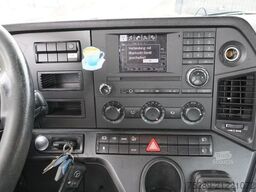 MERCEDES-BENZ Antos 1833 SZM Klimaanlage