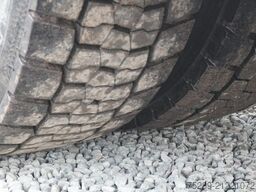 MERCEDES-BENZ Antos 1833 SZM Klimaanlage