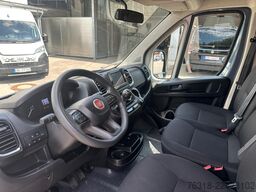FIAT Ducato L1H1 140 9 Sitzer Navi RfKam Klima PDC