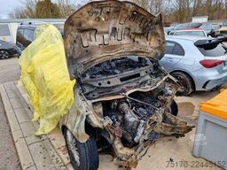 Mercedes-Benz V 220 d BRANDSCHADEN !
