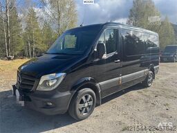Mercedes-Benz Sprinter Minibus – 11 seats – Two sets of tires