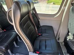 Mercedes-Benz Sprinter Minibus – 11 seats – Two sets of tires