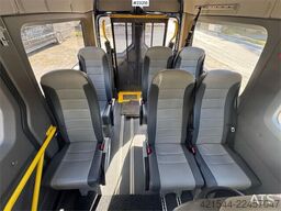 VW Crafter Minibus – 10 seats – 4x4 -Wheelchair lift
