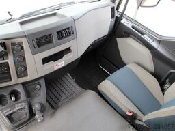 VOLVO FL 210 4x2 BL - Nr.: 418