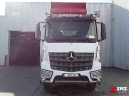 Mercedes-Benz Arocs 3243