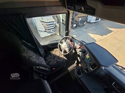 SCANIA R590 * V8 * RETARDER * ACC * 2X TANK * 1. HAND