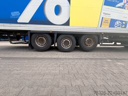 SCHMITZ CARGOBULL SKO 24/L - 13.4 FP 45 Cool 2x Lift