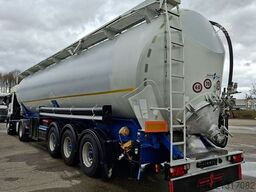 SPITZER 3-Achs Auflieger Kipp-Silo SK 2760 CAL 60.000Ltr