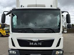 MAN TGL 8.220 4x2 BL Möbelkoffer Alu AHK Klima