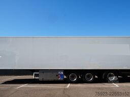 H.T.F. 3 Axle frigo trailer Carrier Vector 1850
