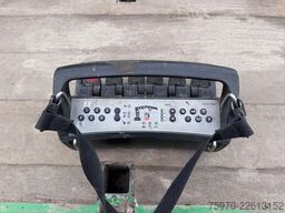 Renault D 320 6X2 HIAB 111 + REMOTE / RETARDER 161.692km