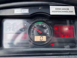 Renault D 320 6X2 HIAB 111 + REMOTE / RETARDER 161.692km