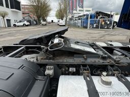 Renault T460 X-Low 2-Tanks Hubsattel Standklima