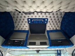 VOLVO FH 500 RETARDER GLOBETROTTER XL 2x TANKS SPECIAL
