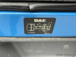 DAF LF 220 108 4x2 Blache