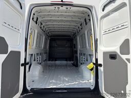 VW Crafter 35 2.0 TDI FWD LR Hochdach AHK Klima