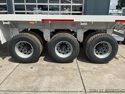 CIMC 3-axle Flatbed Semi-Trailer